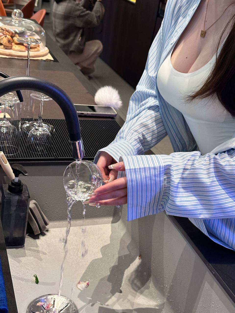 深圳外围-江苏大学白虎学妹