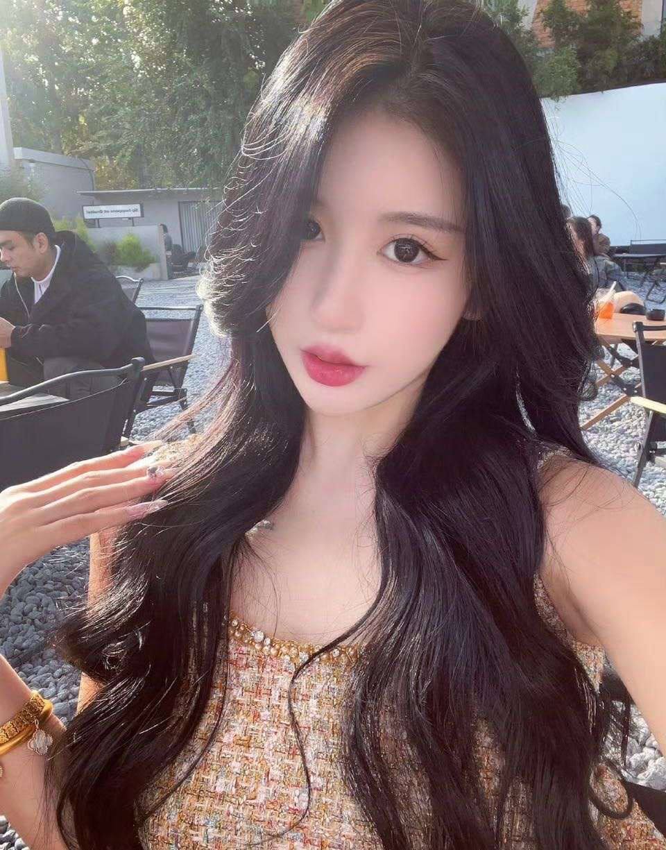 深圳外围-热情知性温柔性感新人