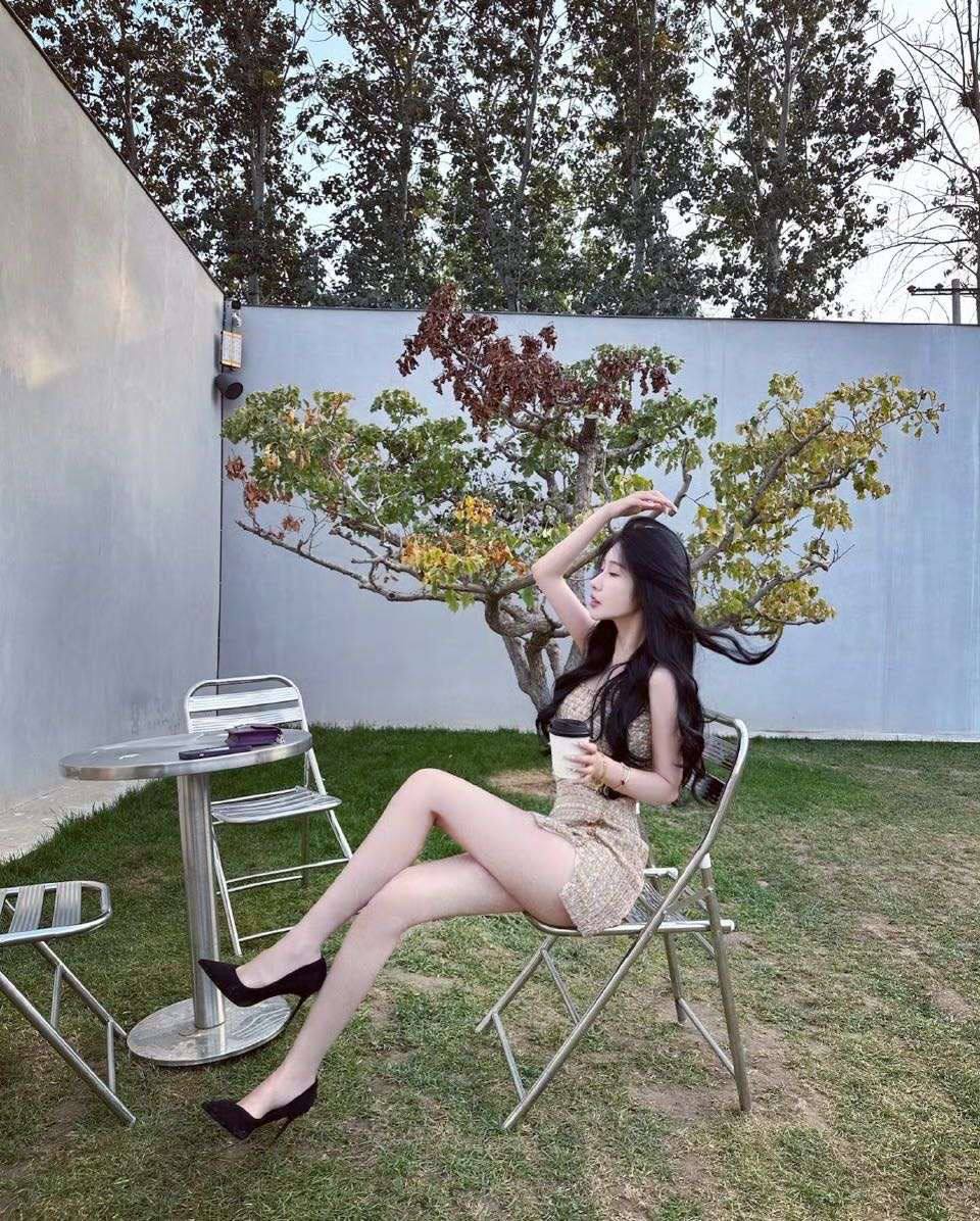 深圳外围-热情知性温柔性感新人