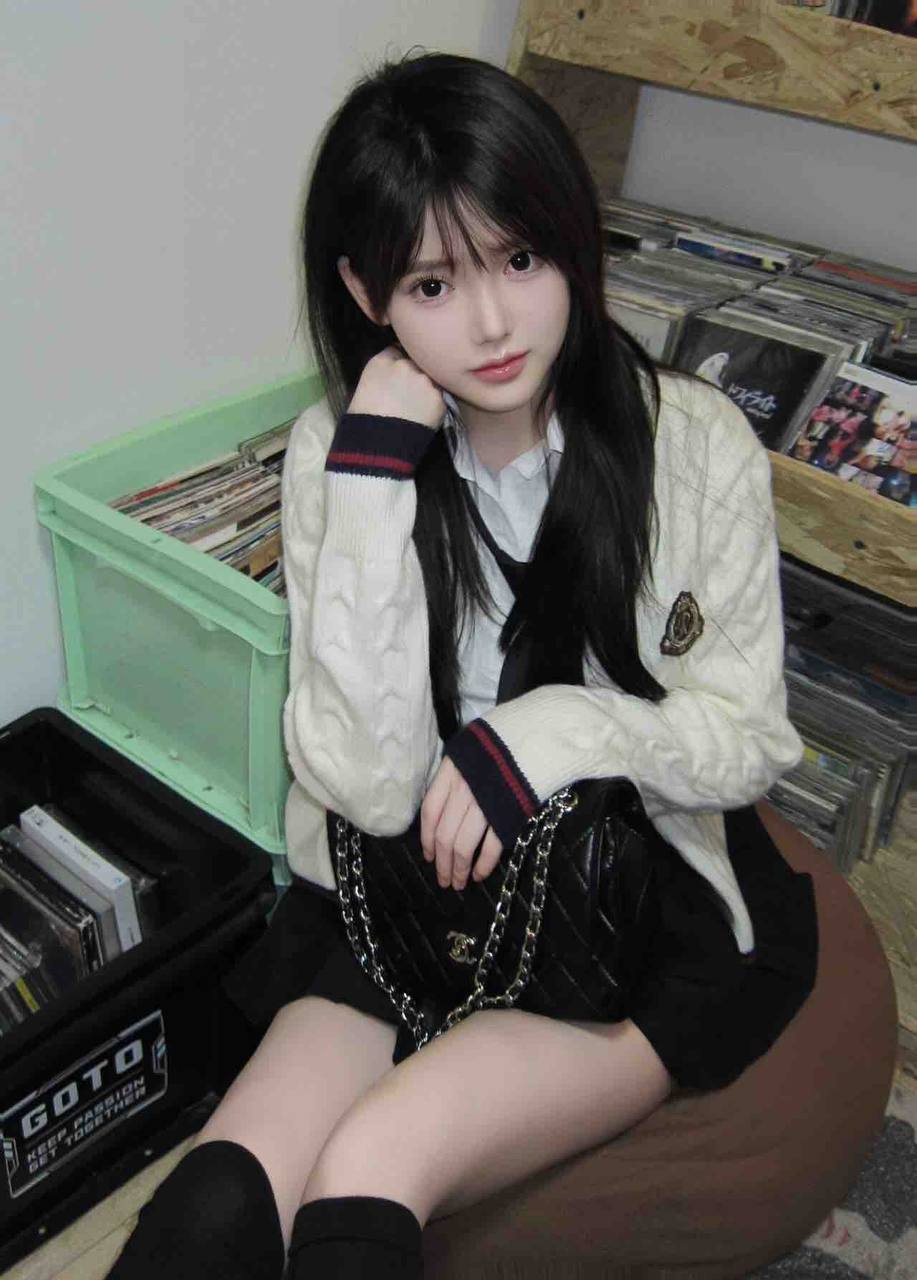 深圳外围大圈-05年在读白虎学妹