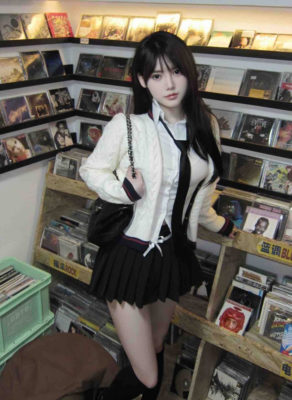 深圳外围大圈-05年在读白虎学妹