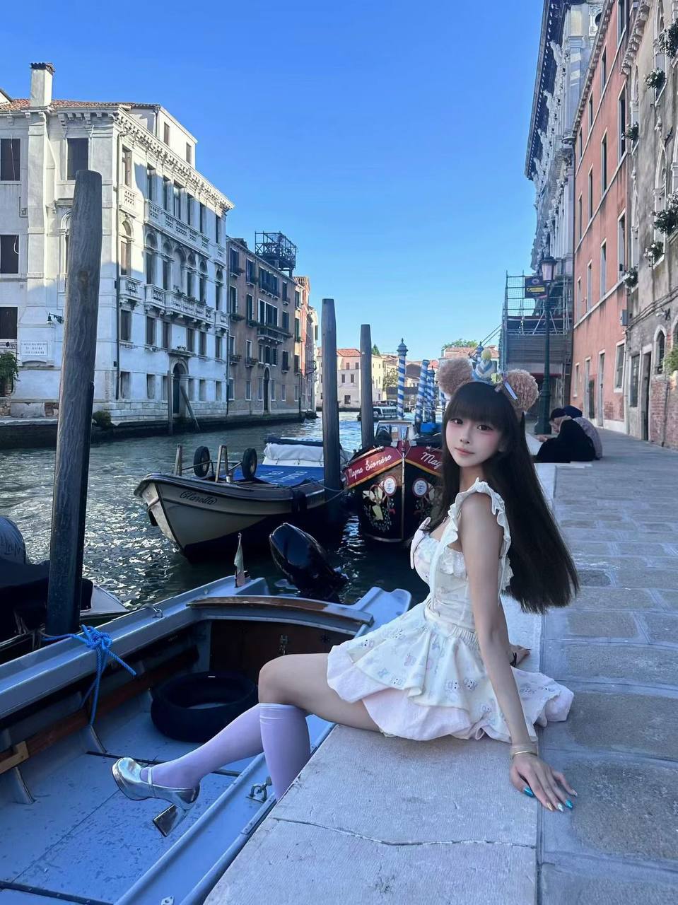 深圳外围-童颜巨乳南方软妹