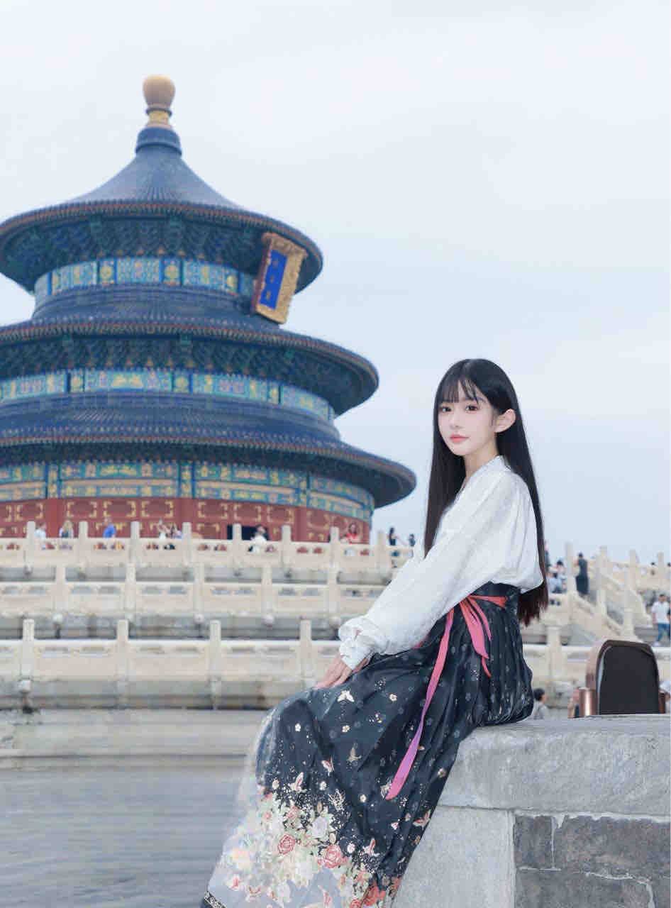  北京外围大圈-新疆汉族女孩-艺术生