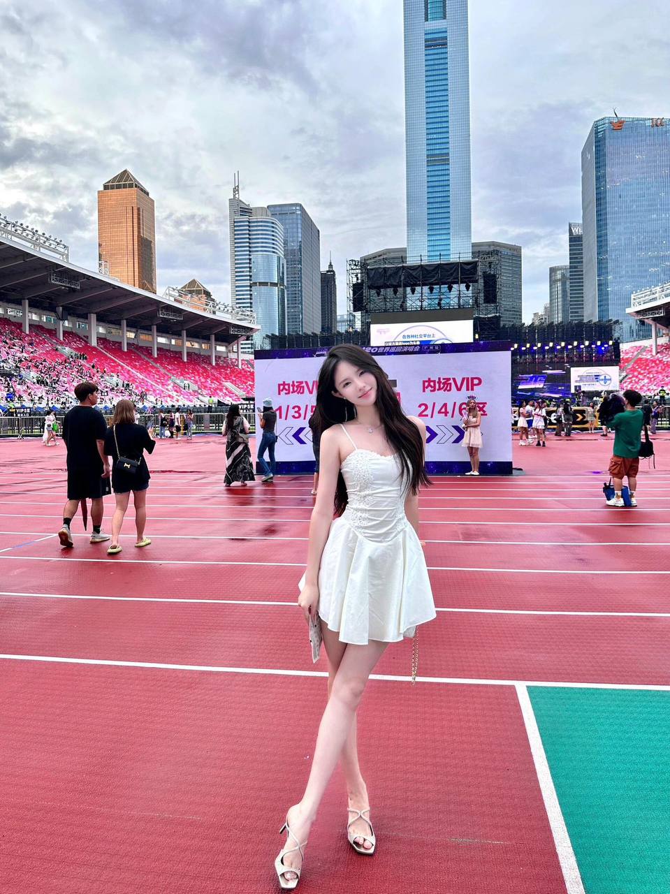 北京外围-极品纯欲风-博主网红