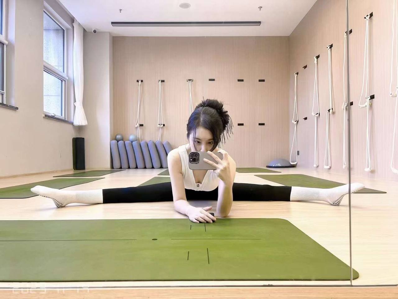 北京外围大圈-良家白领兼职熟女御姐范