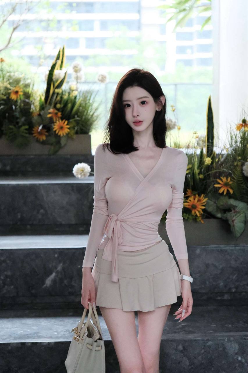 上海外围-雪白牛奶小学妹