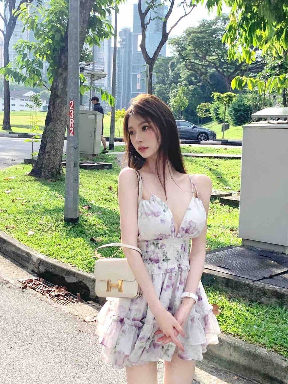 杭州外围-街拍女孩