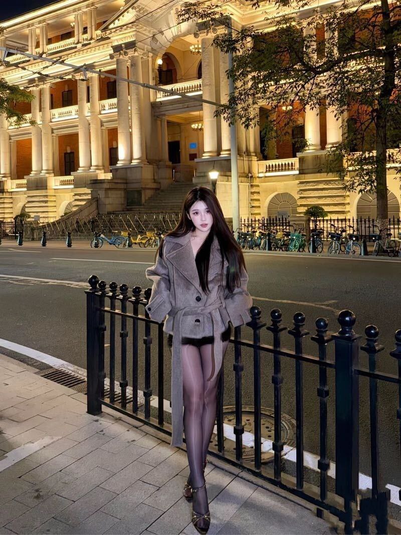 杭州外围-大学生兼职骨感美女