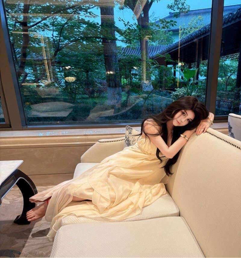 南京外围-中俄混血热情似火小野猫