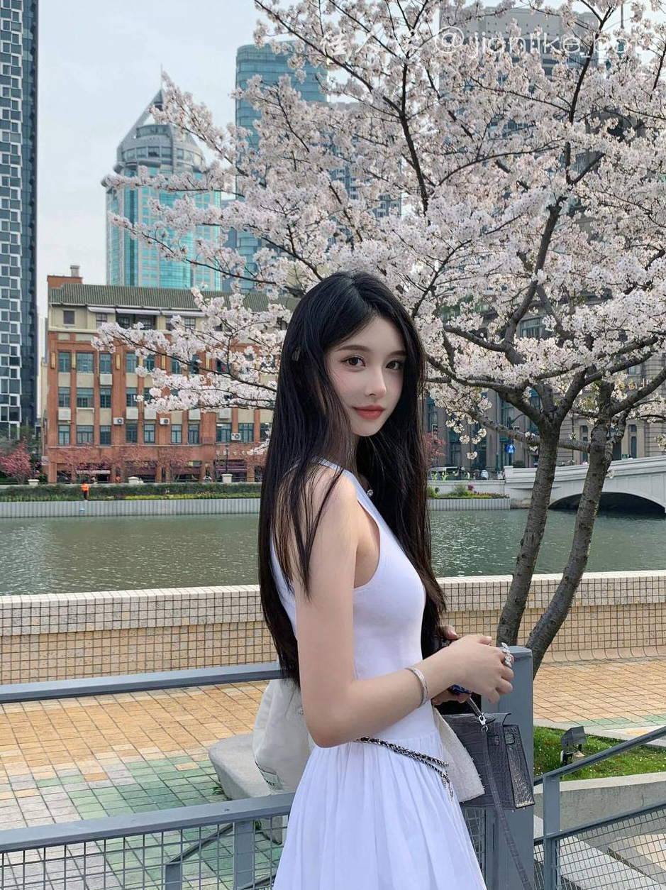 广州外围大圈-纯氧神仙颜女神