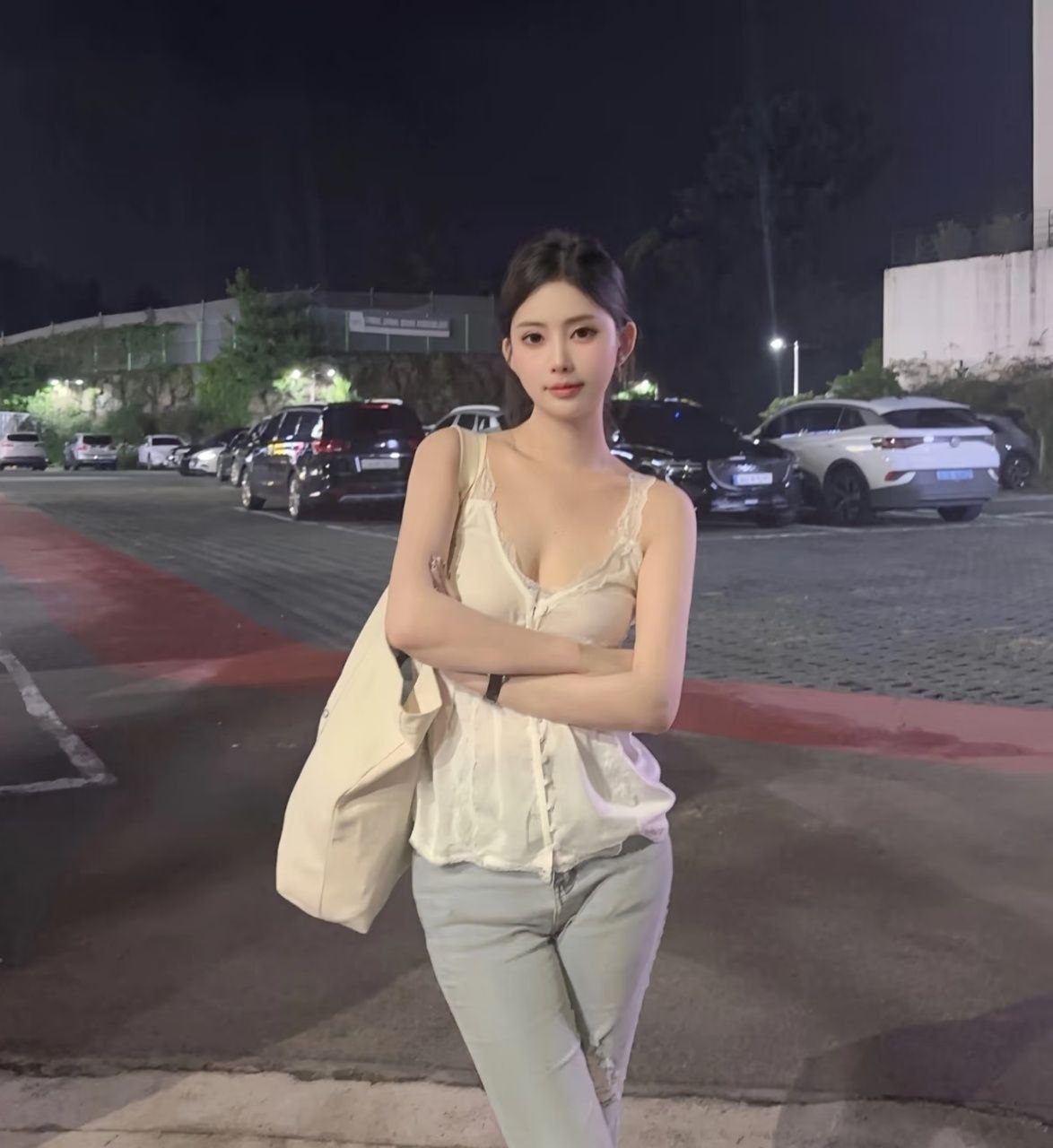 香港外围-细腻气质大蜜