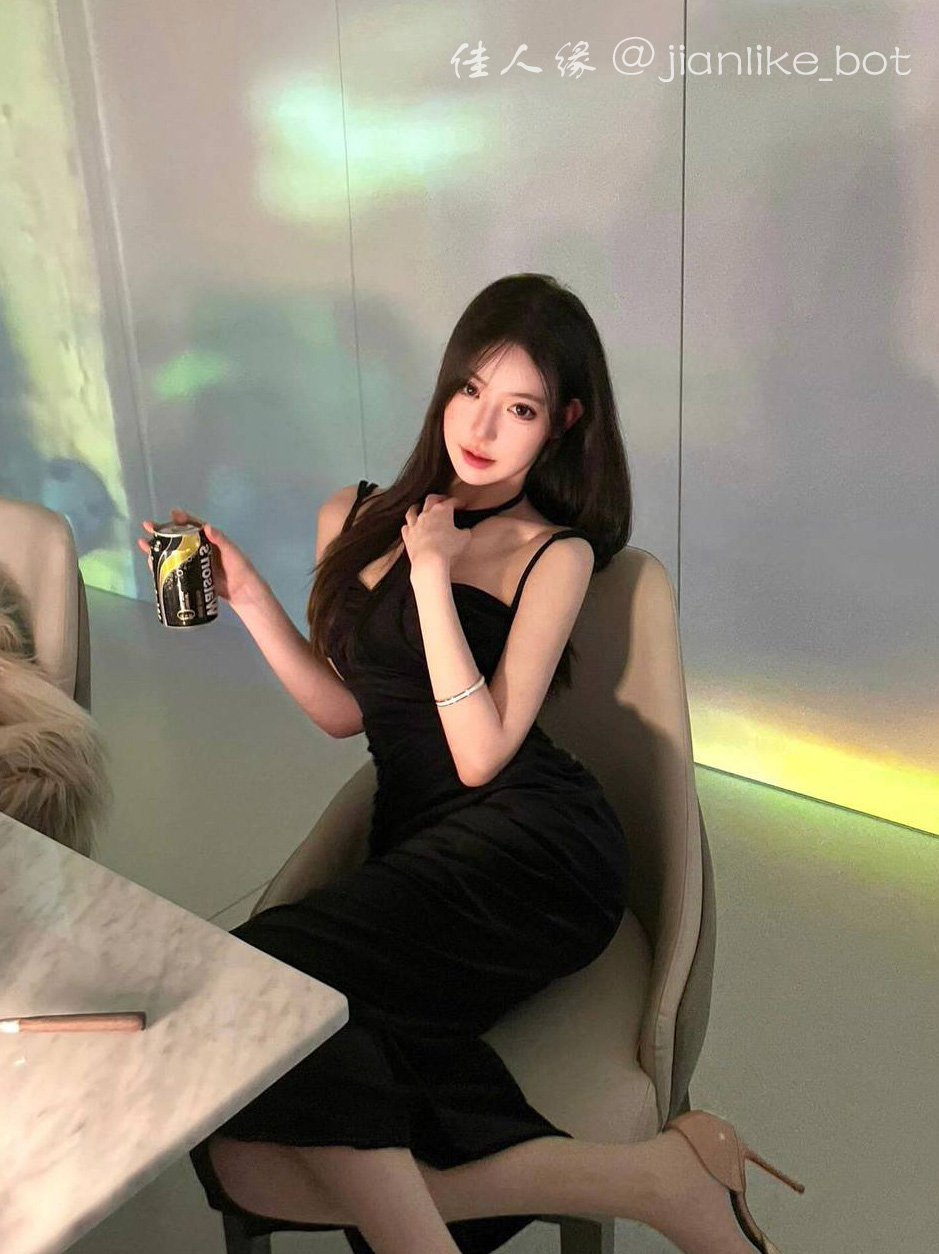  上海外围-在读播音主持学妹