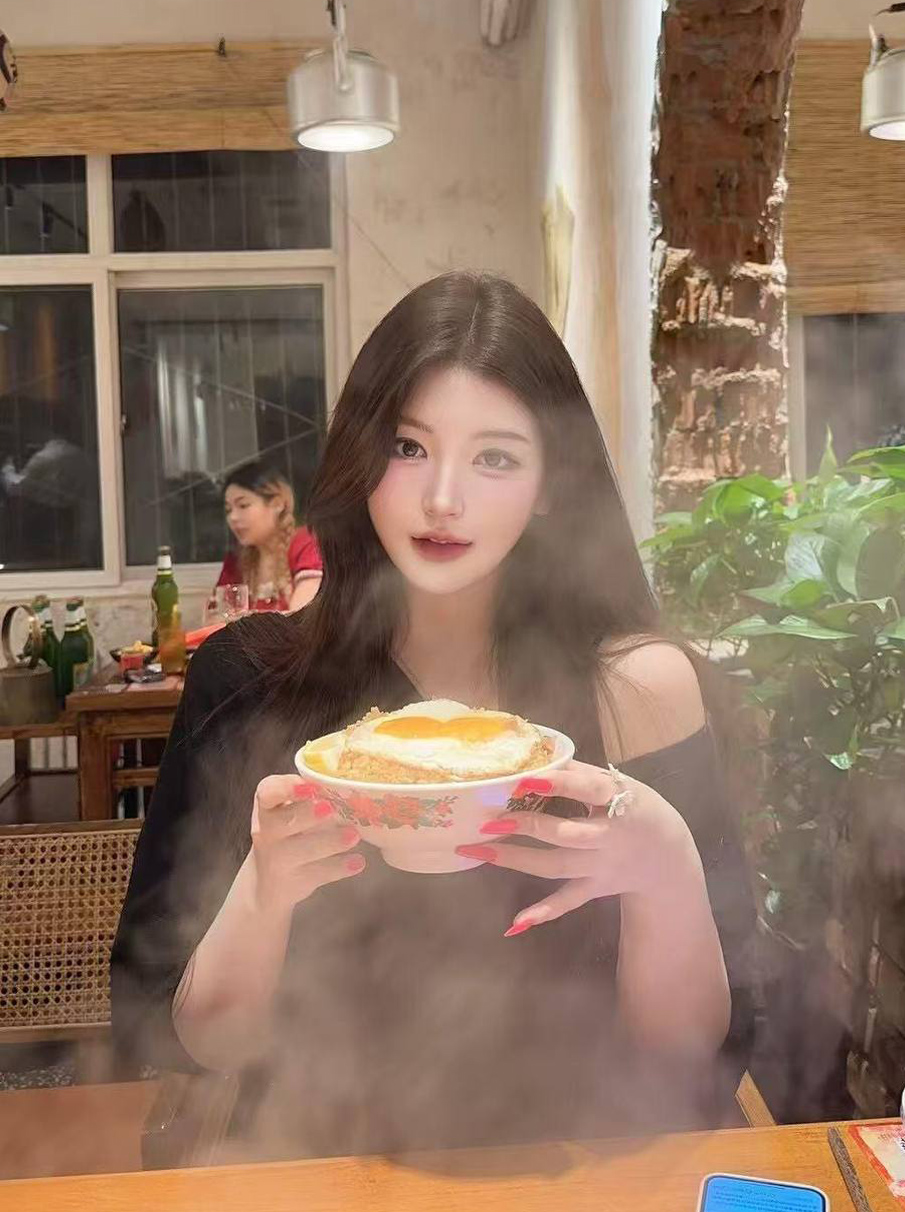 广州外围-童颜巨灯