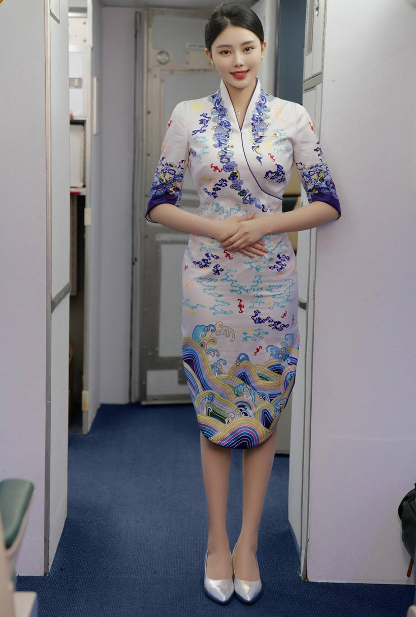 广州外围-优雅海航空姐