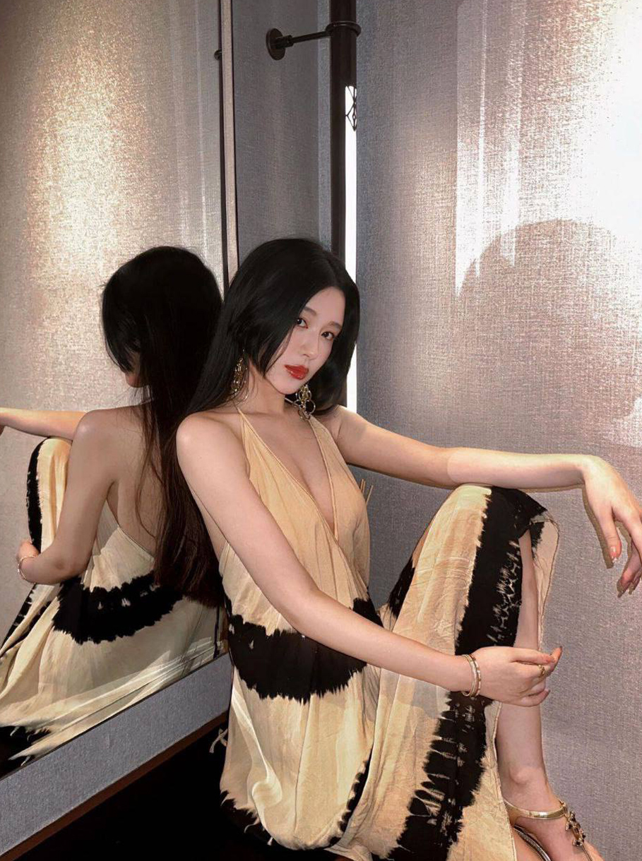 深圳外围-傲雪寒梅顶级御姐