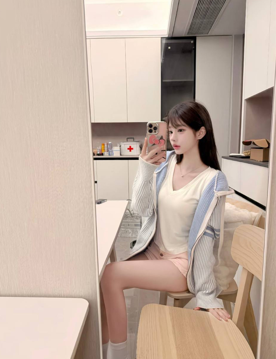 深圳外围-洋气留学生网红小纯