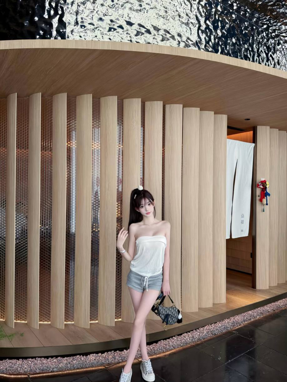 深圳外围-洋气留学生网红小纯