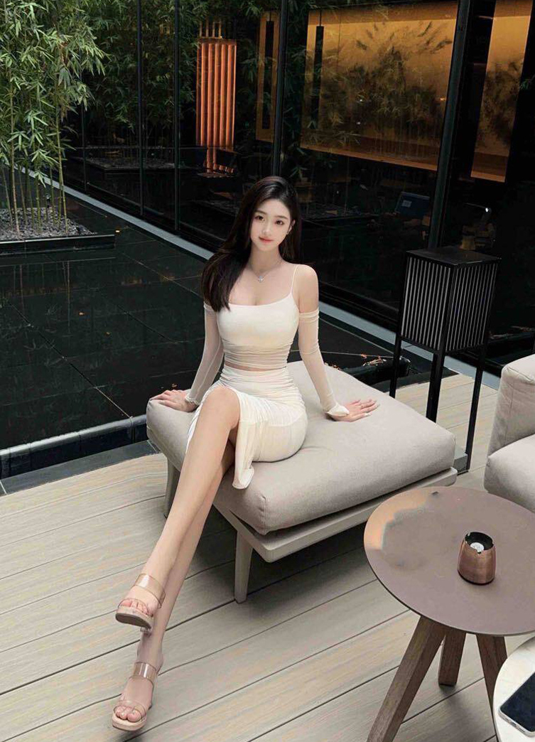 青岛外围-瑜伽老师-上门服务