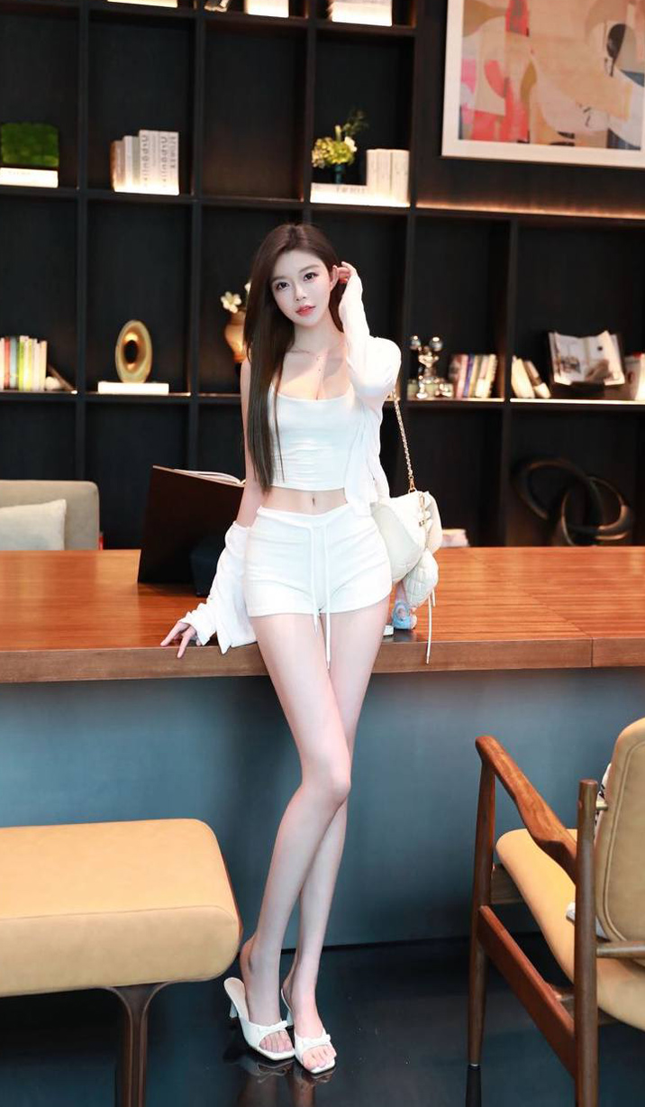 高级白领 双语翻译 高海拔冷艳大蜜 九头身纯欲风御姐 高端资源 私密约会 高端伴游 私人订制 北京外送 北京 ...