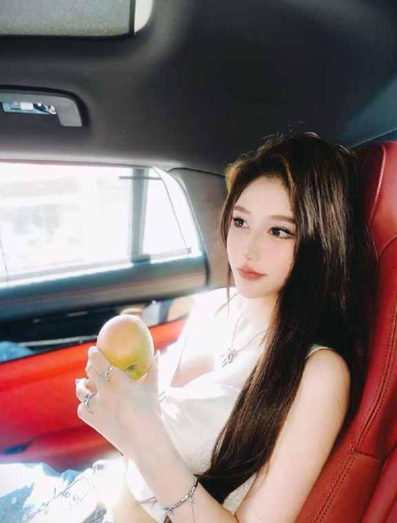 南京外围-真实秘书兼职-风骚大蜜