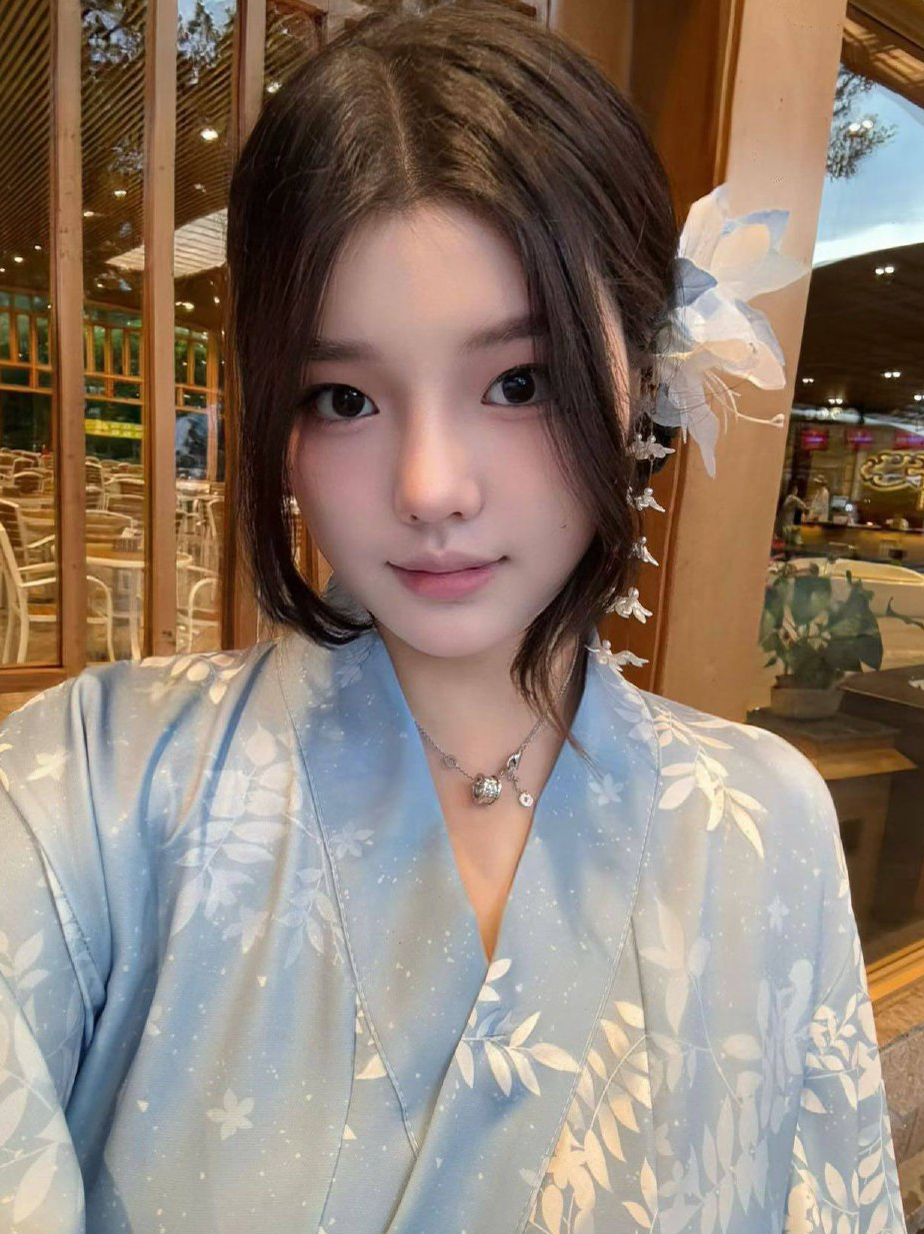 深圳伴游 深圳艺术院校 深圳舞蹈系学妹 深圳艺术学生 深圳播音主持