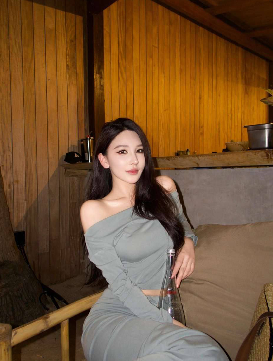 深圳双语翻译 深圳高海拔冷艳大蜜 深圳九头身纯欲风御姐 深圳高端资源 深圳私密约会 ...