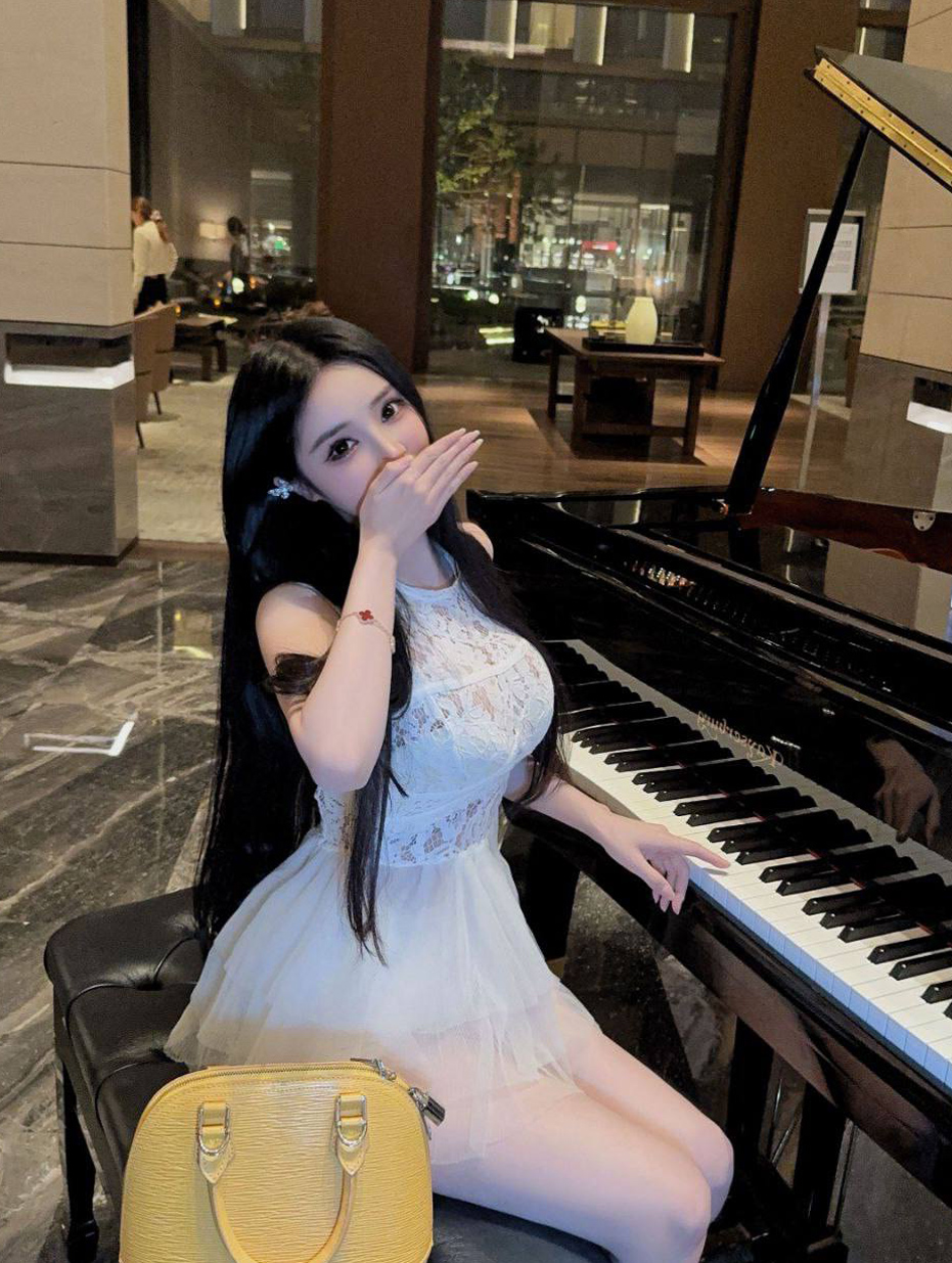 广州外模 广州礼仪 广州经纪人 广州商务模特 广州高颜值陪伴 广州私人定制 ...