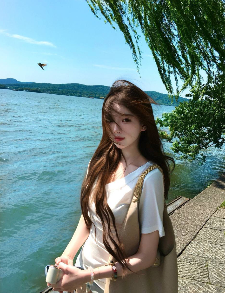 上海单身群 上海社交群 上海收费陪聊 上海收费约会 上海同城交友 上海本地社交 上海聊天交友 上海吃饭聊天  ...