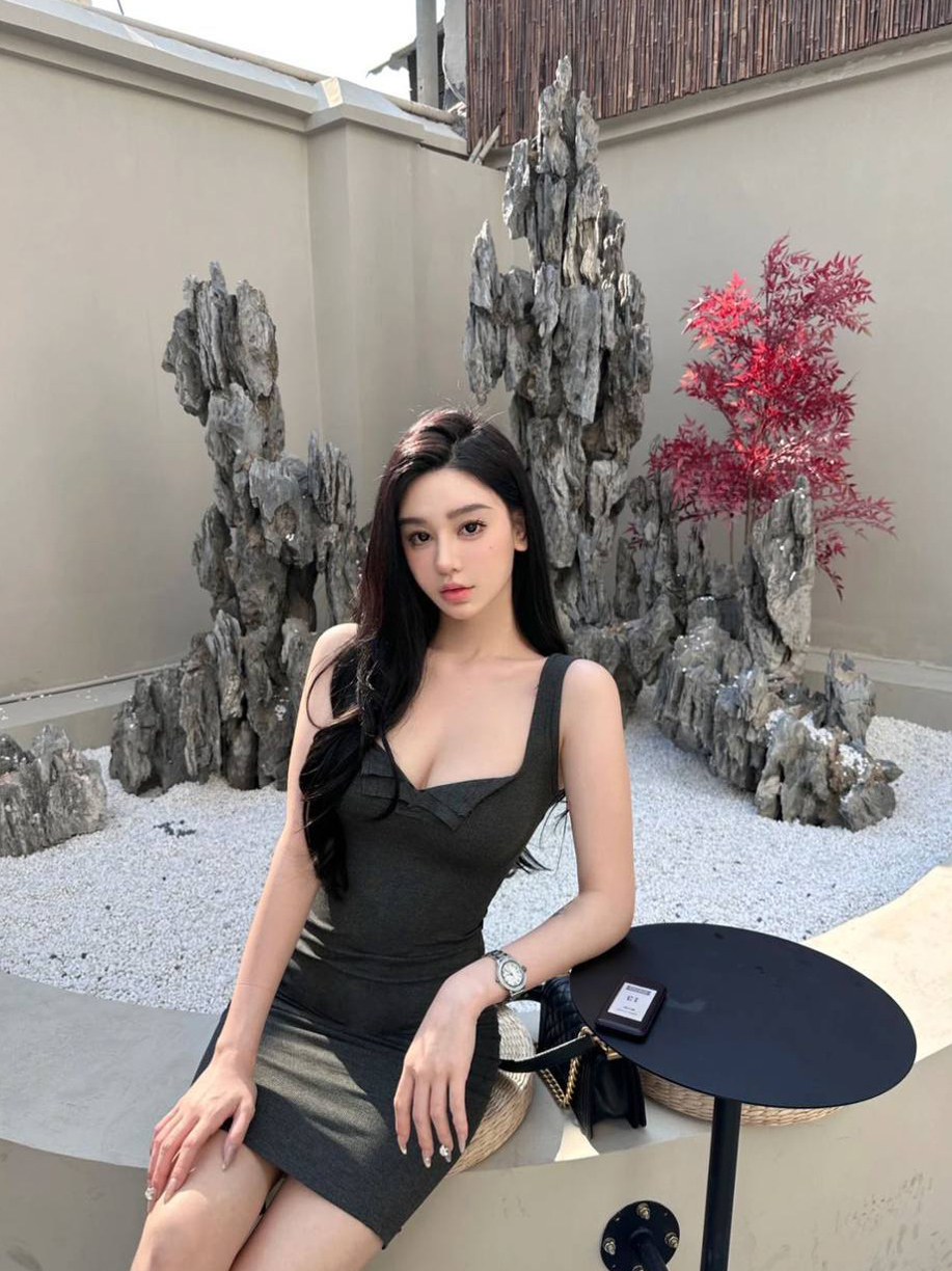 可空降 高颜值社交 商务陪同 职业模特  海归留学生 高级白领 上海模特 上海御姐 上海兼职 上海夜生活 上海 ...