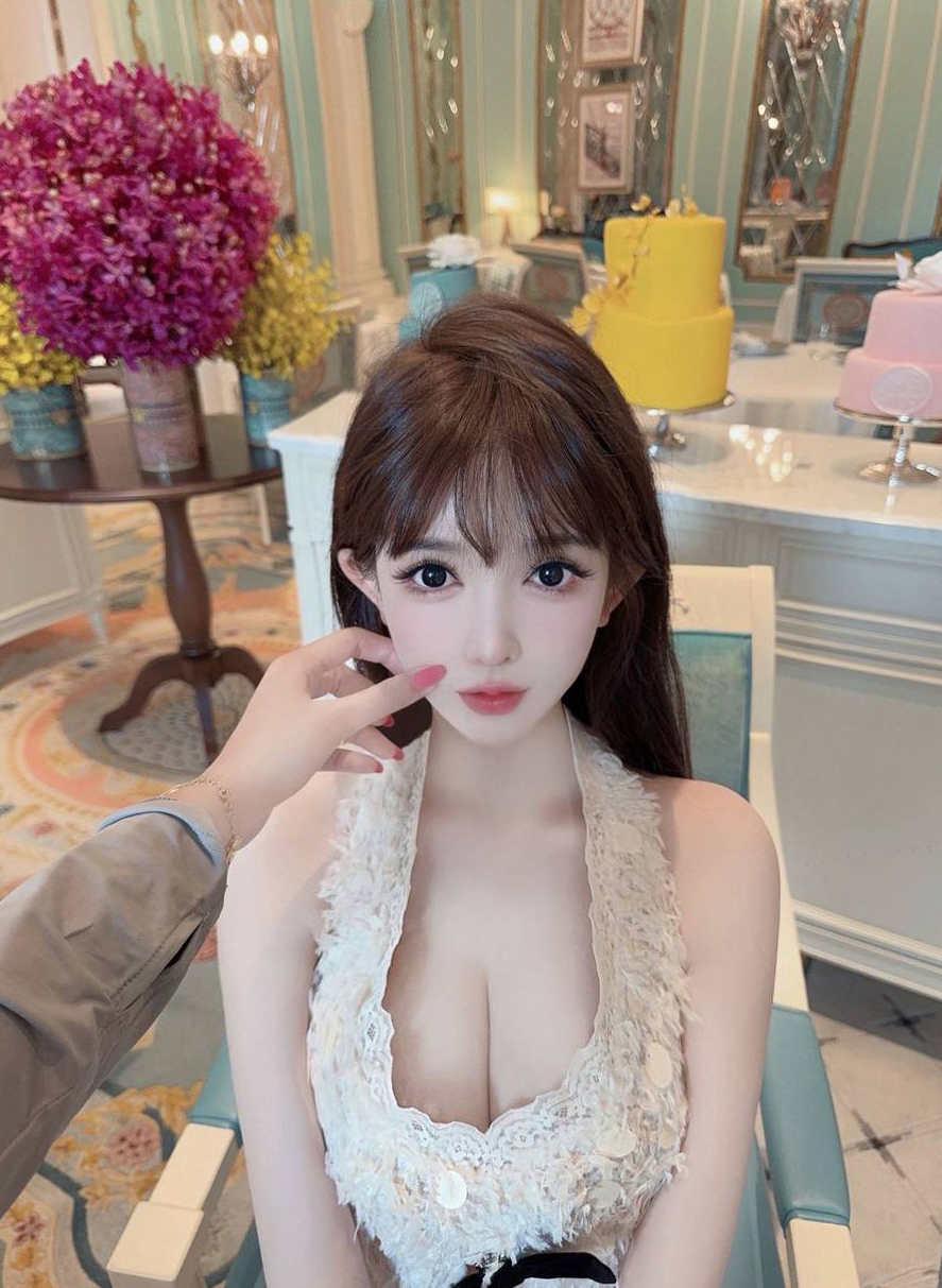 上海清纯学姐 上海05后大学生 上海上海空姐 上海上海车模 上海瑜伽老师 上海高级白领 上海双语翻译 上海高 ...