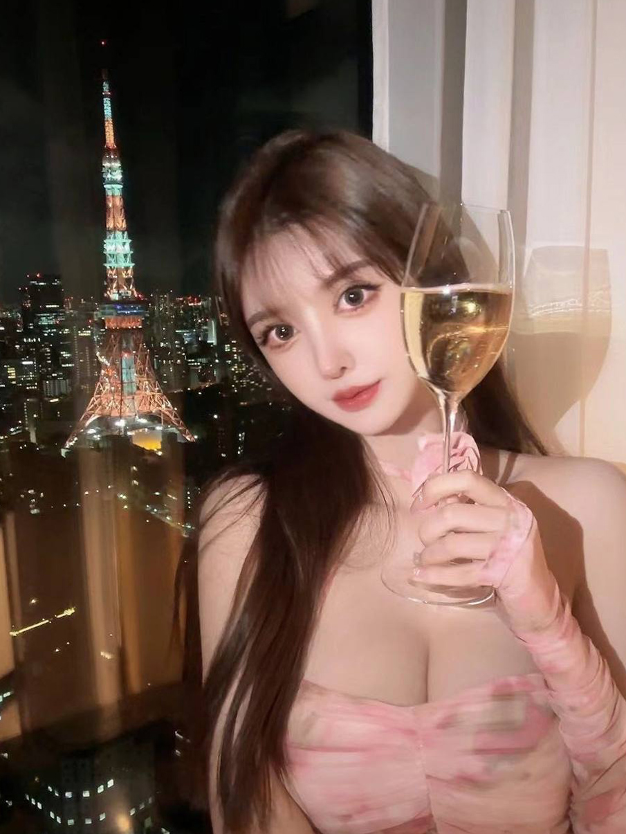 上海清纯学姐 上海05后大学生 上海上海空姐 上海上海车模 上海瑜伽老师 上海高级白领 上海双语翻译 上海高 ...