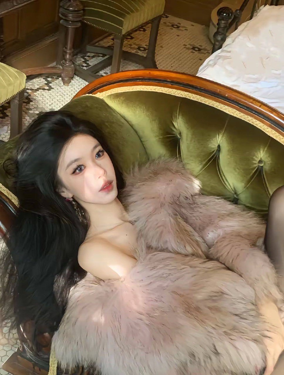 上海上海车模 上海瑜伽老师 上海高级白领 上海双语翻译 上海高海拔冷艳大蜜 上海九头身纯欲风御姐 上海高端 ...