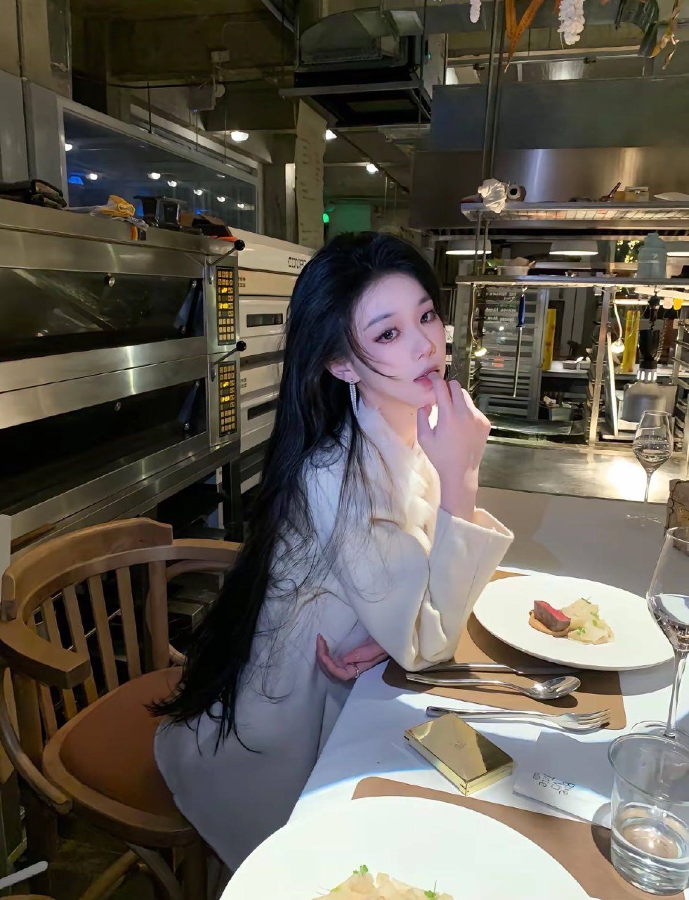 上海上海车模 上海瑜伽老师 上海高级白领 上海双语翻译 上海高海拔冷艳大蜜 上海九头身纯欲风御姐 上海高端 ...