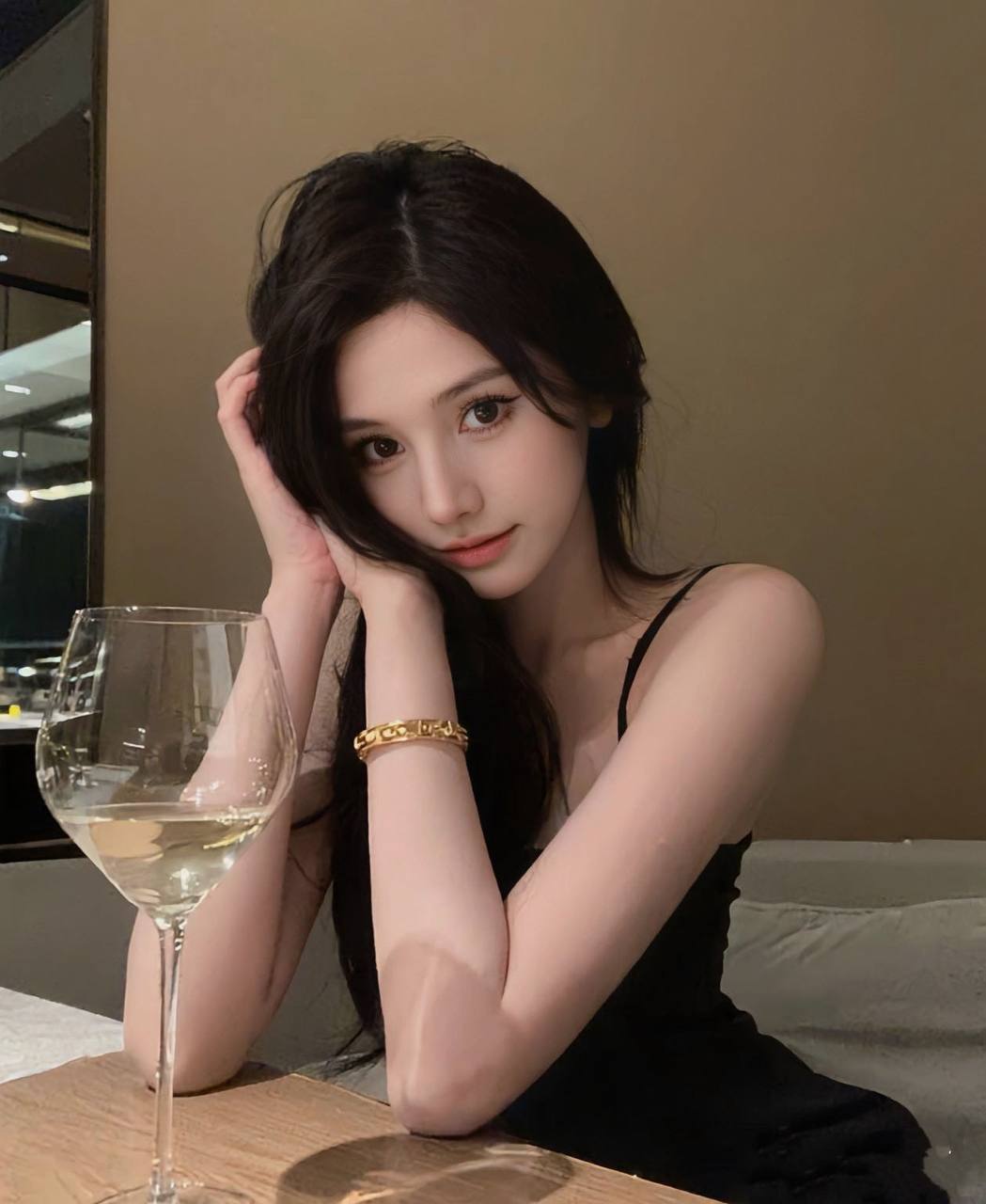 高端交友 高端伴游 明星伴游 互惠关系 甜心伴侣 糖恋 糖宝计划 可空降 高颜值社交 商务陪同 职业模特  海归 ...