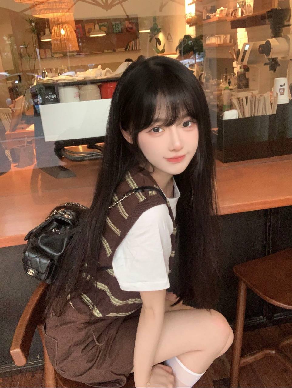 上海校园约会 上海真实约炮 上海高素质感 上海大学生 上海校花 上海艺术生 上海外籍 上海留学生 上海空乘  ...