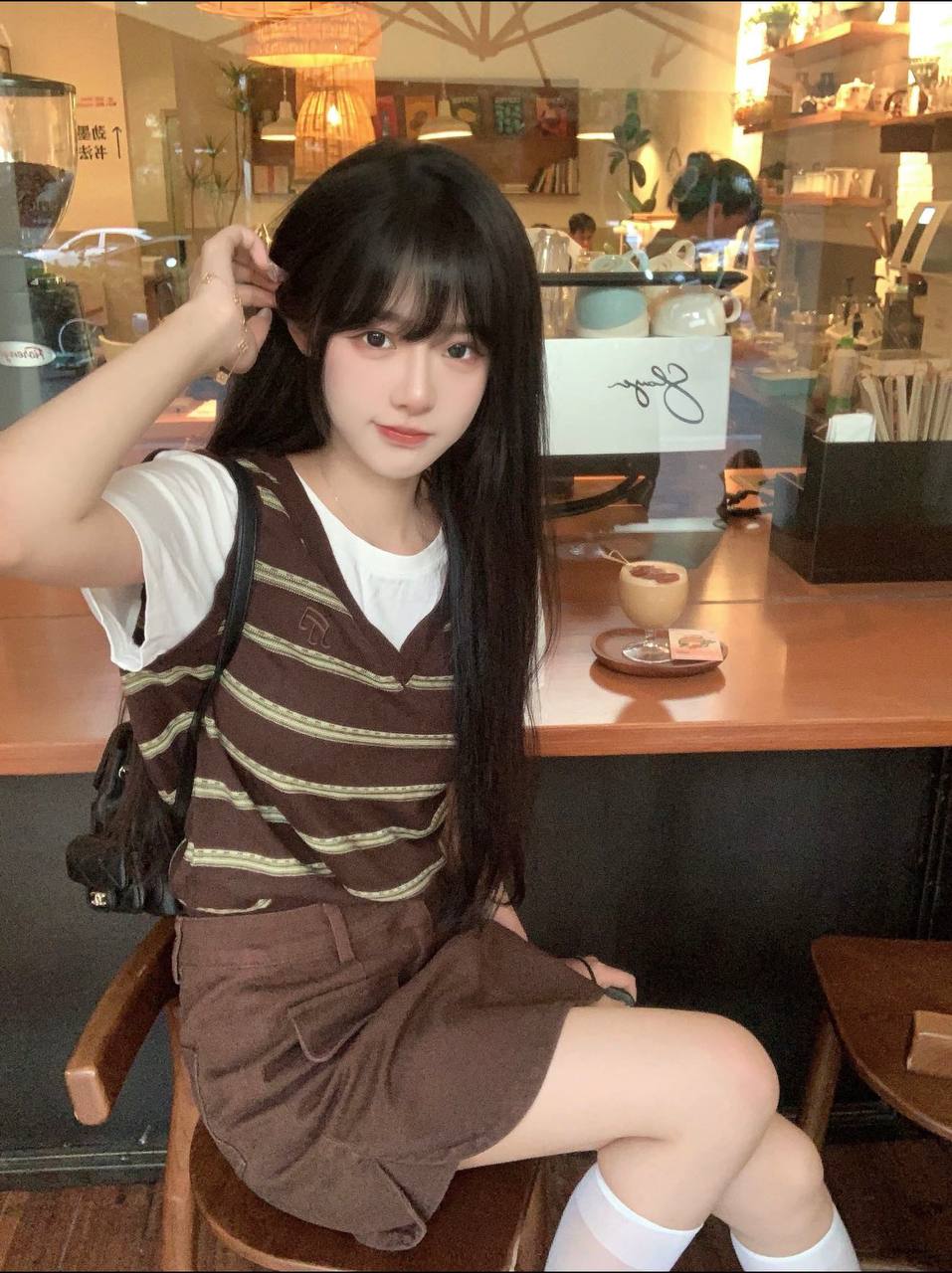 上海校园约会 上海真实约炮 上海高素质感 上海大学生 上海校花 上海艺术生 上海外籍 上海留学生 上海空乘  ...