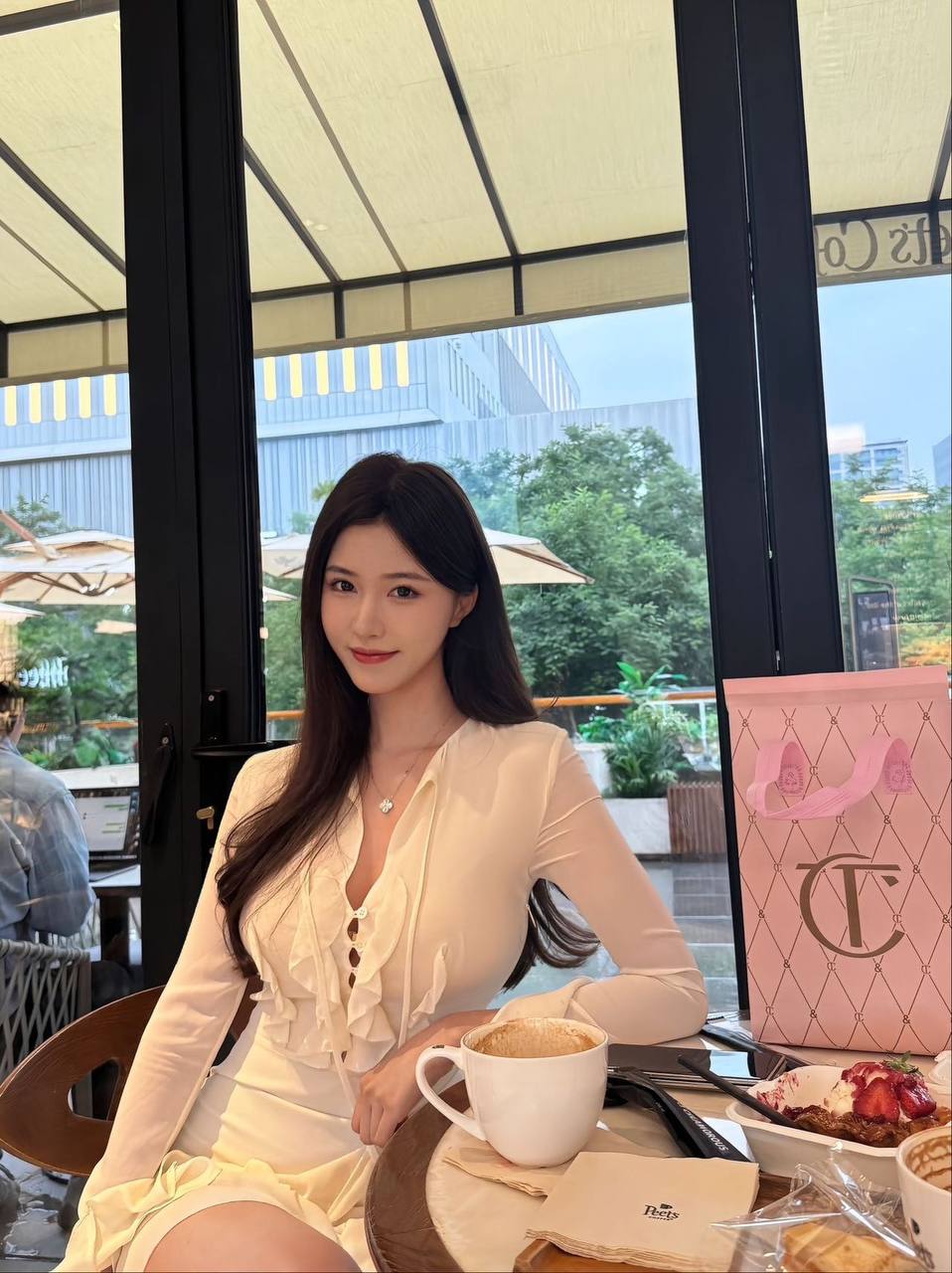 上海大学生 上海校花 上海艺术生 上海外籍 上海留学生 上海空乘 上海模特 上海白领 上海名媛 上海美女主播  ...