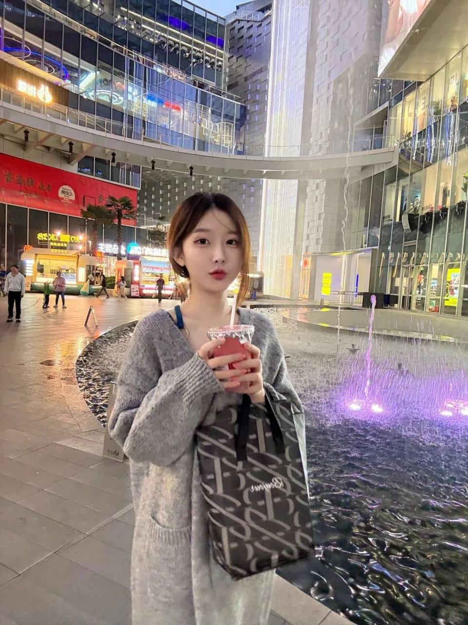 男生如何认识更多女生 在北京交朋友 在北京缓解压力 在北京出差寻找社交活动 北京线上社交 北京线下社交 北 ...