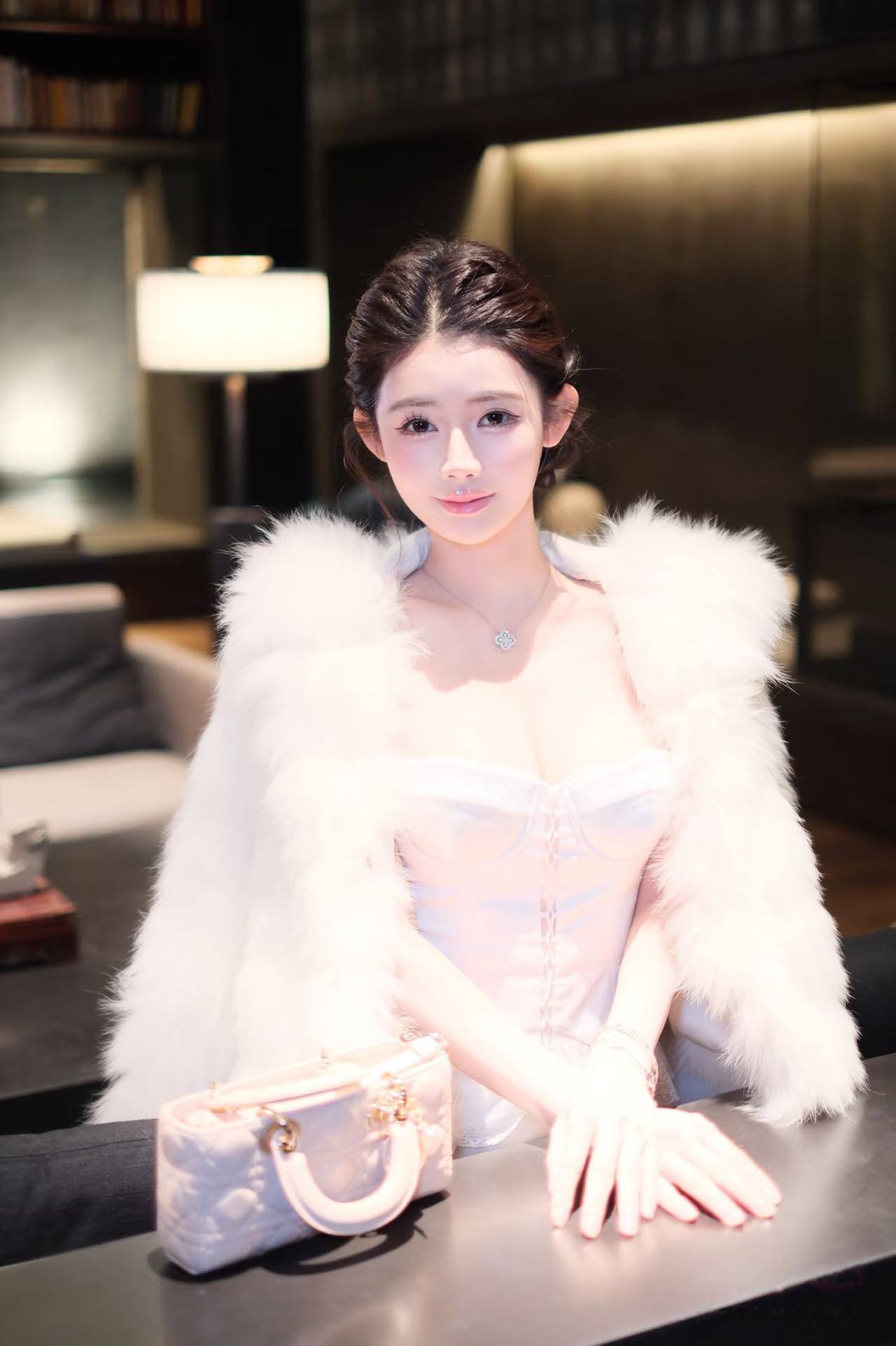 上海聊天交友 上海吃饭聊天 上海轻社交 上海单身交友 上海同城交友