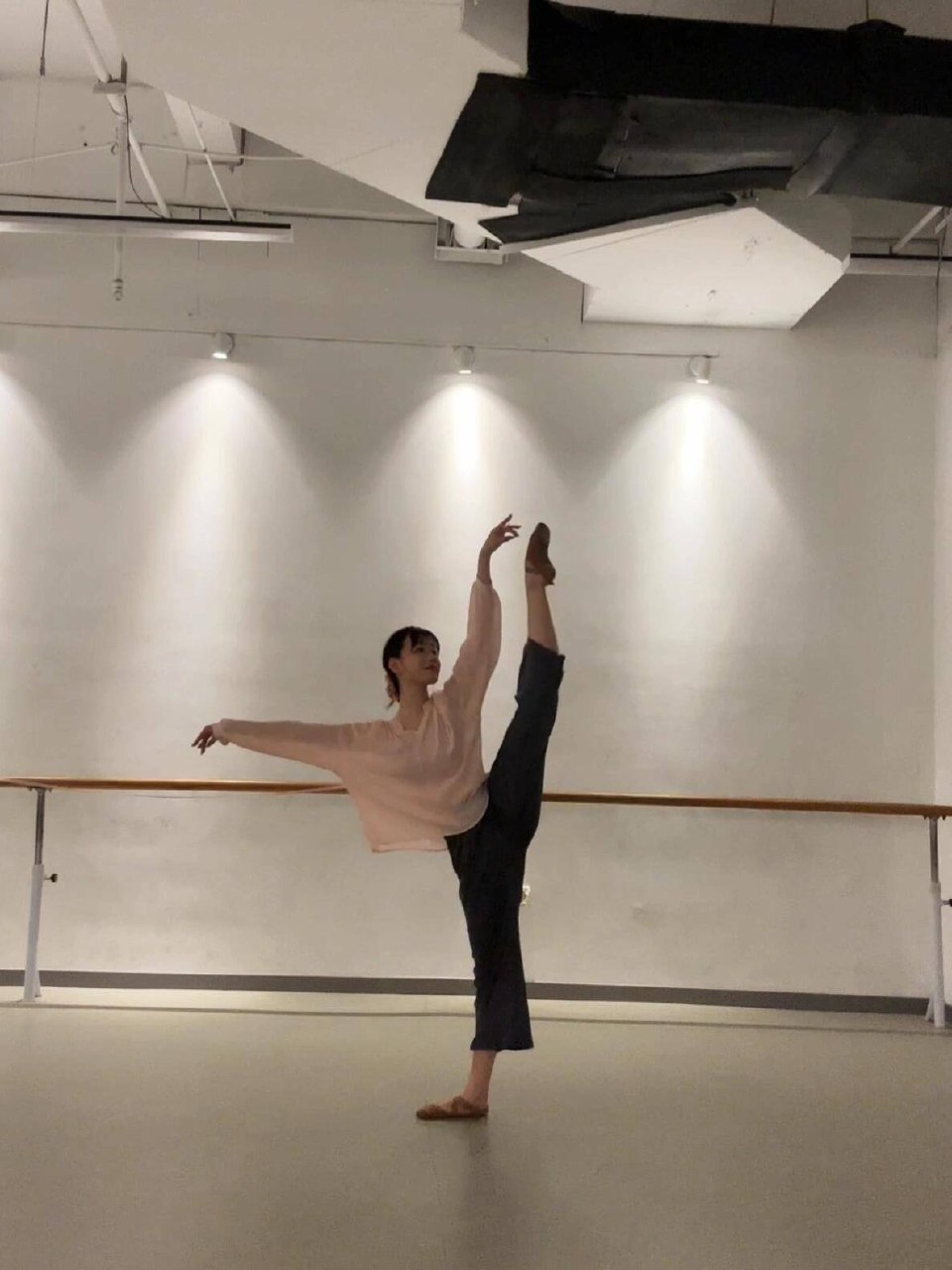 深圳约高颜值女生 深圳同城 深圳伴游