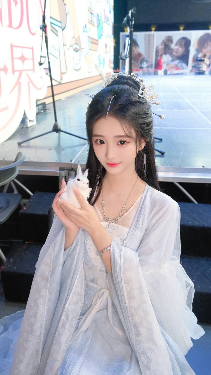 出差上海社交 上海短期社交 上海出差聊天 上海出差吃饭 上海出差同城交友 上海短期聊天朋友 上海陪聊 / 陪 ...