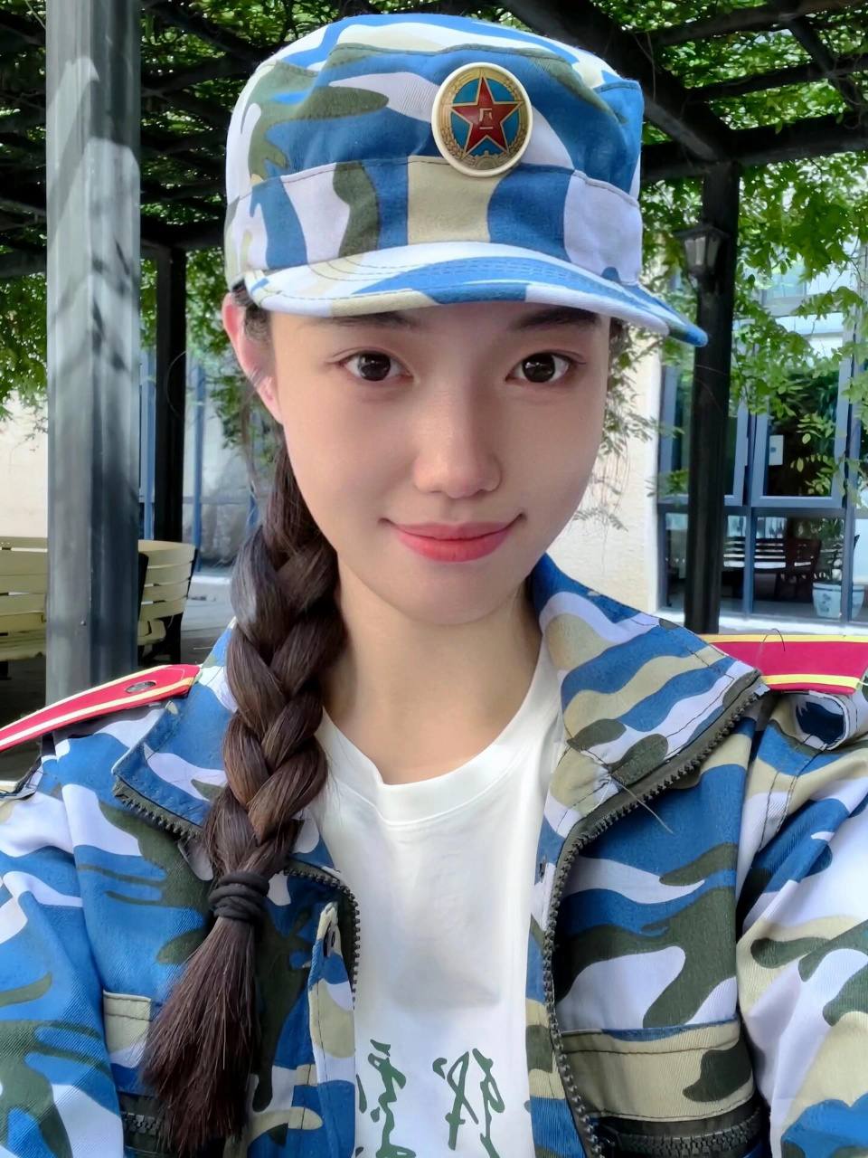 上海外围-新人超顶美舞蹈生