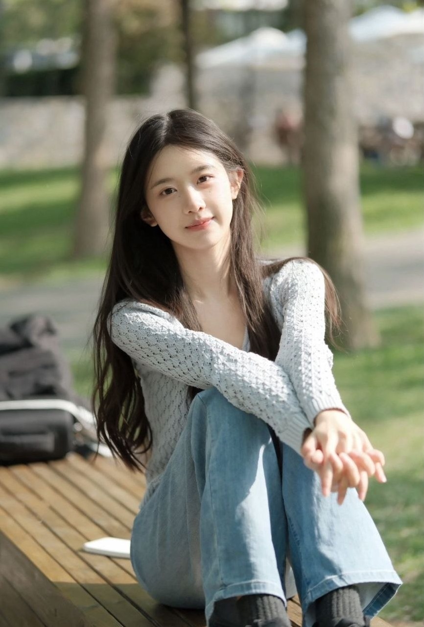 北京朝阳涵涵06年168cm44kg天然C杯清纯女大