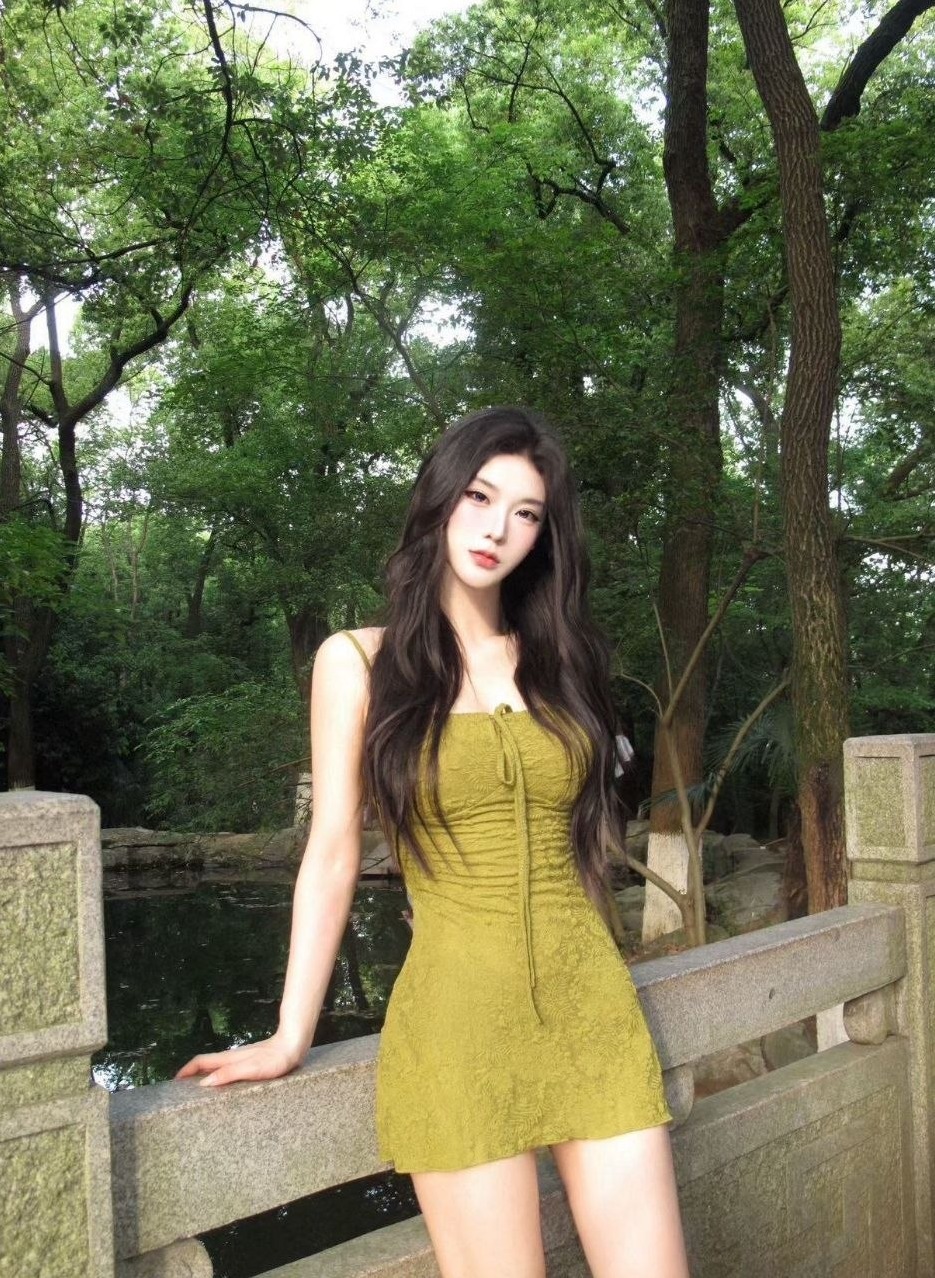 上海浦东小糖豆170C御姐黑丝制服心诱惑无纹身