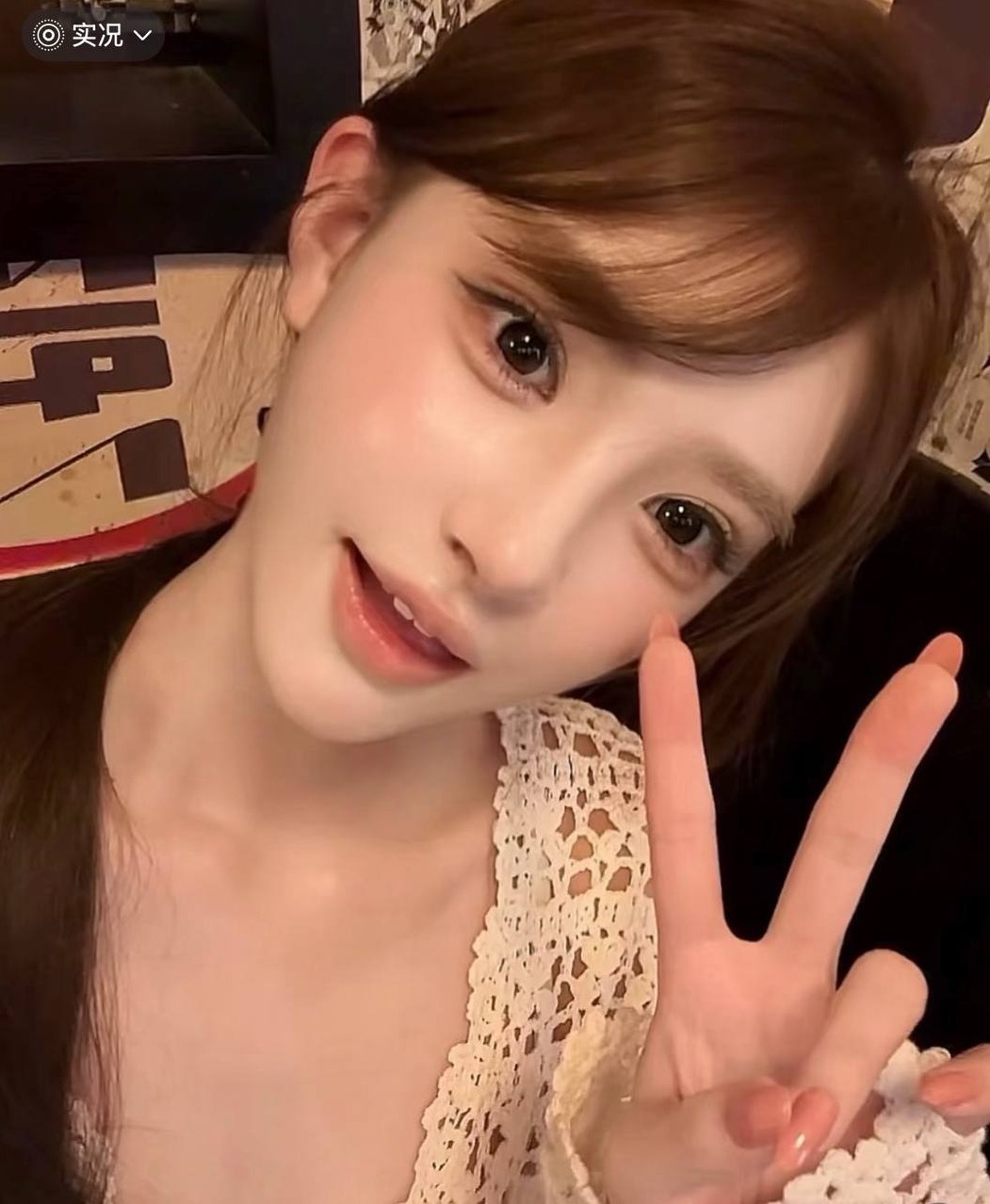 深圳龙华区清纯Cosoer小鹿天然妈生脸身高162cm