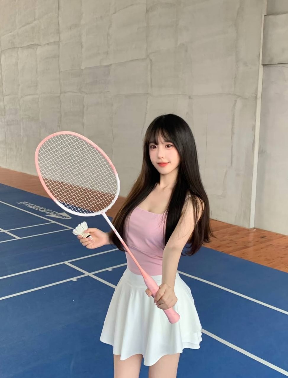 深圳小言 在校兼职 小可爱 真纯天然 身材高挑 筷子腿
