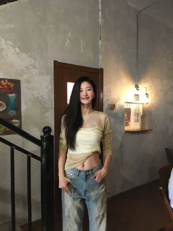 深圳南山久菜三点粉嫩身材比例优越