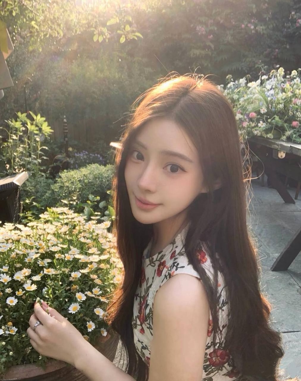 广州杨弈全身肌肤紧致细滑情商高