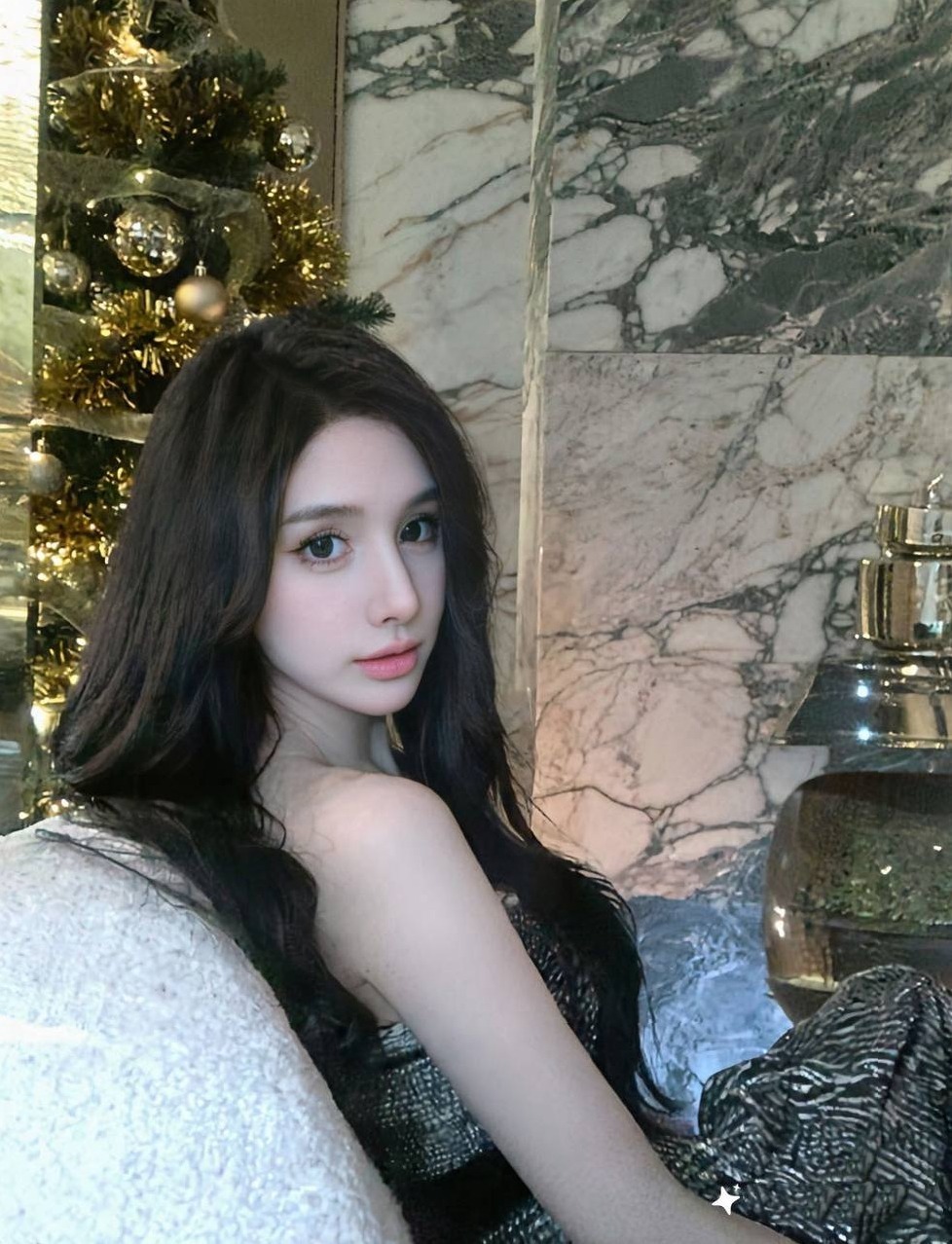 广州王子诺混血美女浓颜系五官C杯身材