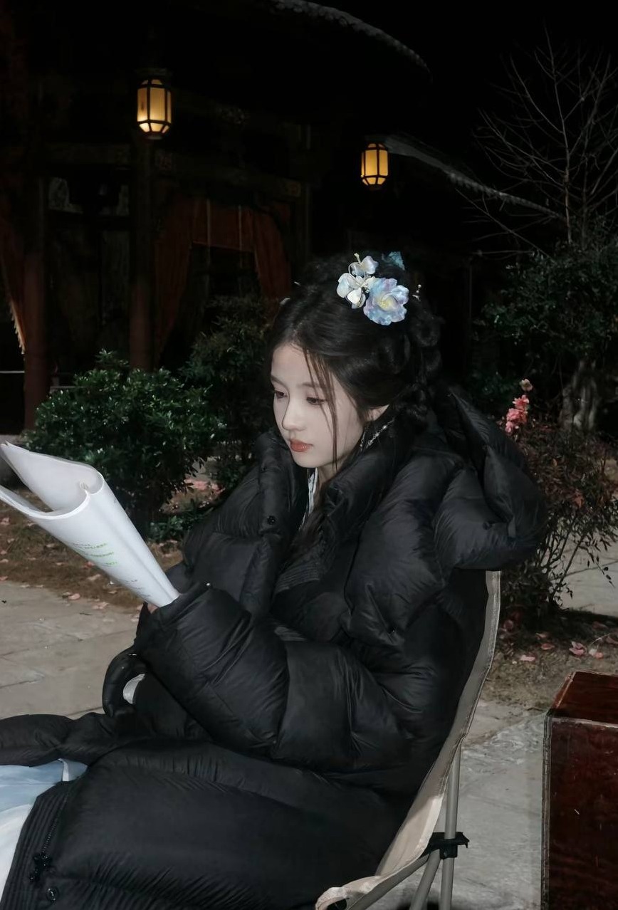 上海浦东Coser小鹿 天然妈生脸 身高165cm 活泼可爱